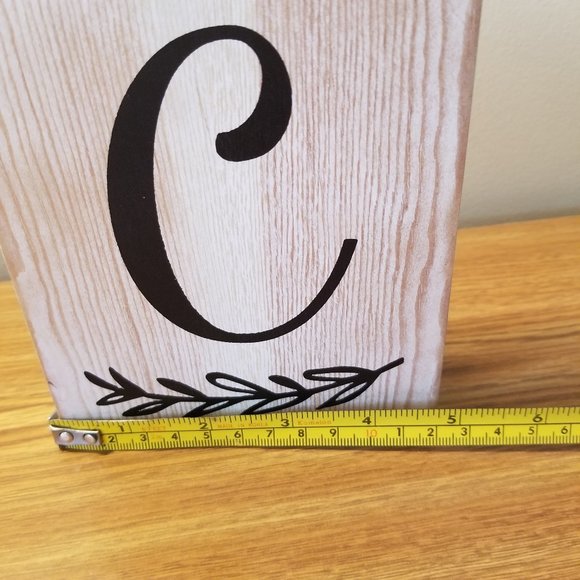 Wooden "C" Initial Decor - Picture 4 of 5